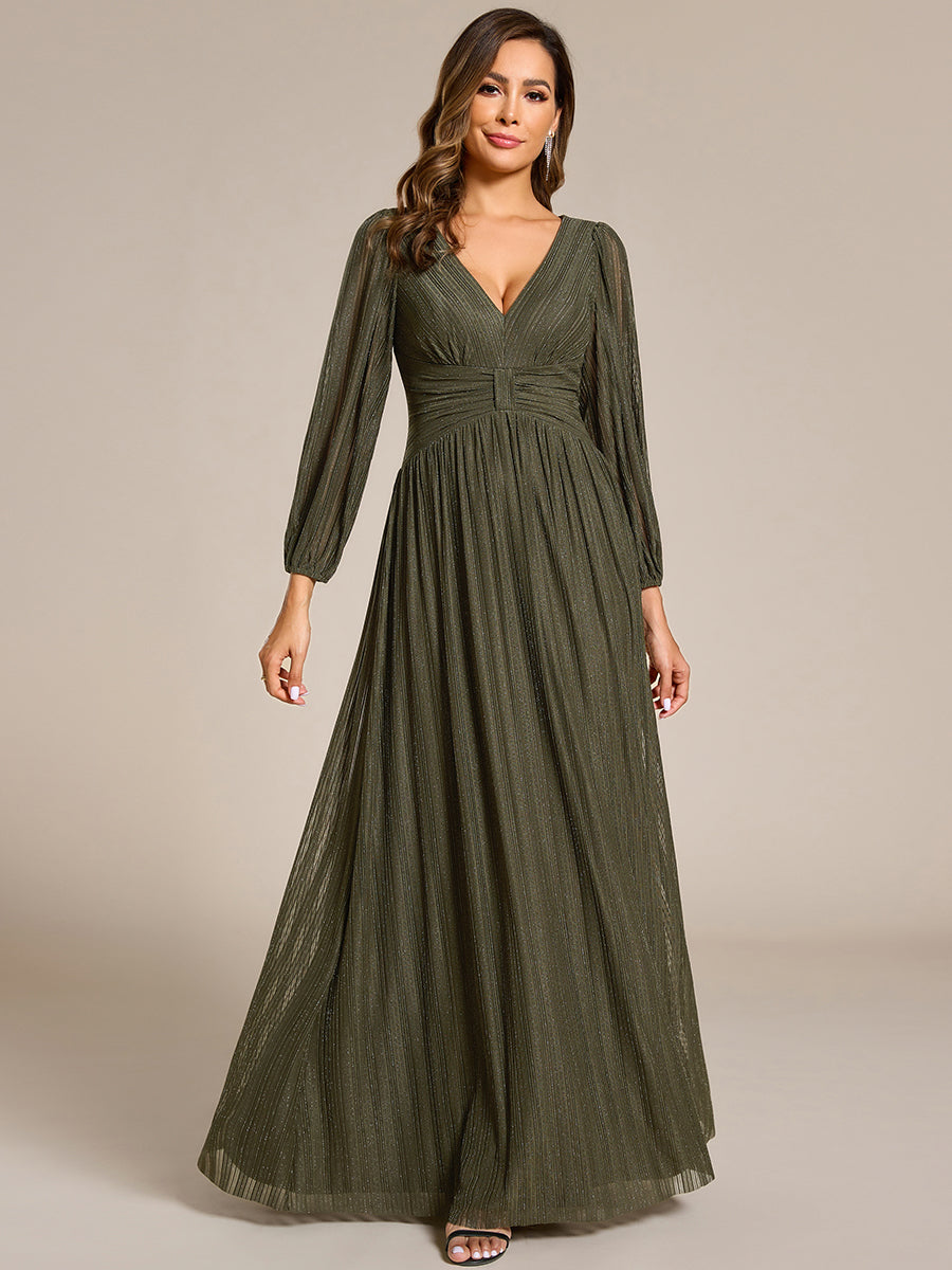 Funkelndes Abendkleid in A-Linie mit Empire-Taille und langen Ärmeln #farbe_Olivgrün