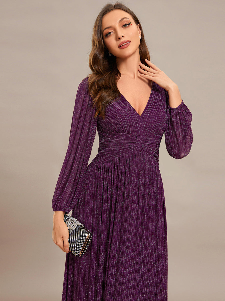 Funkelndes Abendkleid in A-Linie mit Empire-Taille und langen Ärmeln #farbe_Glyzinienviolett