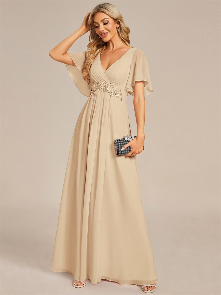 Funkelndes Abendkleid in A-Linie mit Empire-Taille und langen ?rmeln #farbe_Champagner