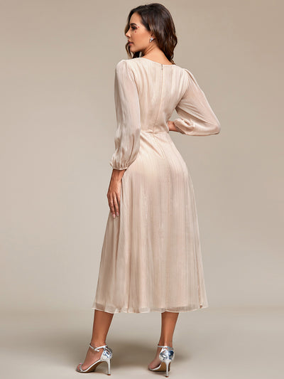 Robe d'invit¡§| de mariage trap¡§¡§ze en mousseline fluide ¡§¡è encolure ronde et longueur au genou #farbe_Champagner