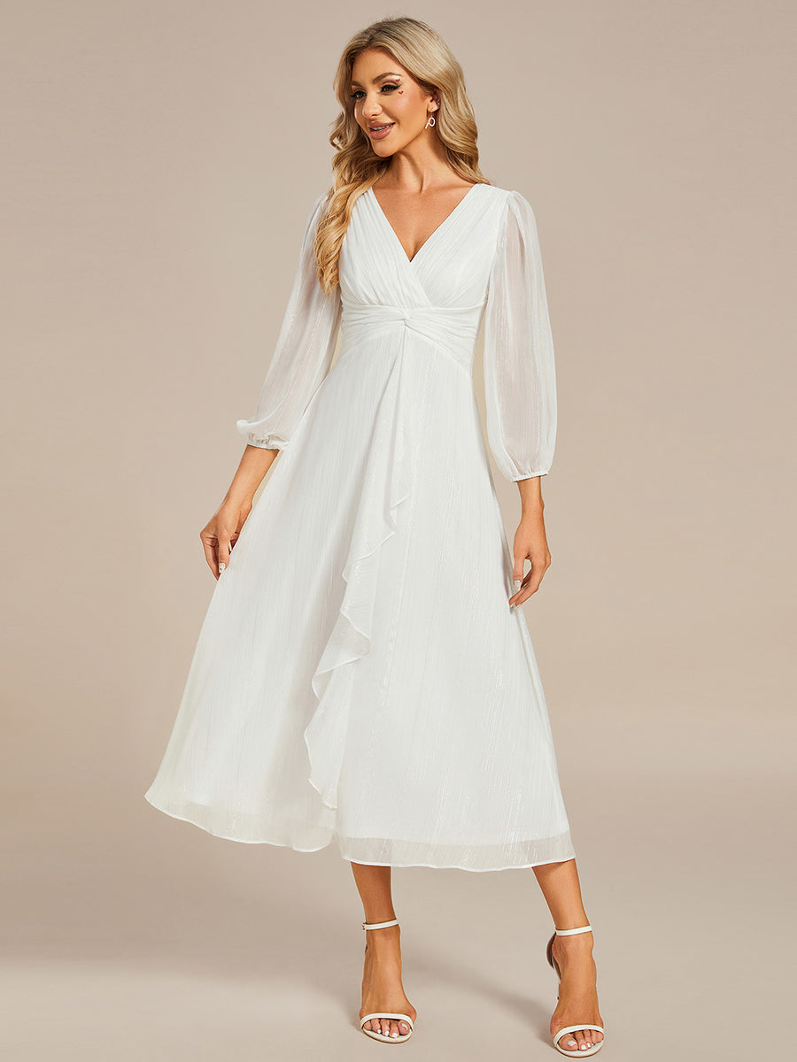 Robe d'invit¡§| de mariage trap¡§¡§ze en mousseline fluide ¡§¡è encolure ronde et longueur au genou #farbe_Creme