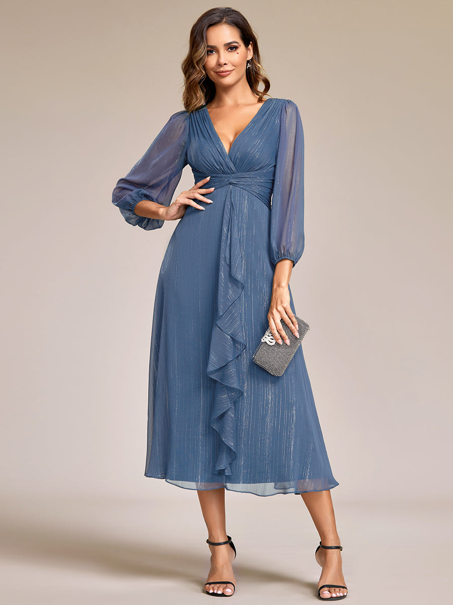 Robe d'invit¡§| de mariage trap¡§¡§ze en mousseline fluide ¡§¡è encolure ronde et longueur au genou #farbe_Taubenblau