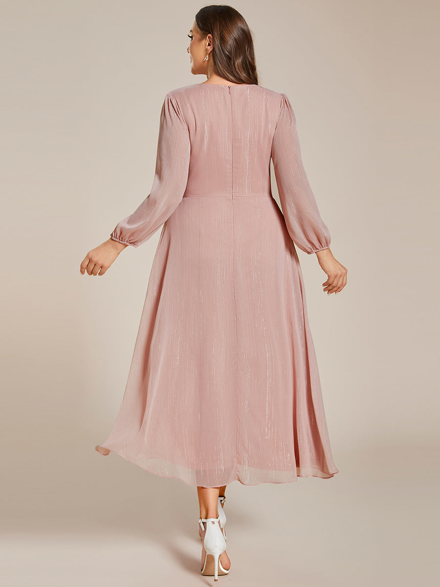 Robe d'invit¡§| de mariage trap¡§¡§ze en mousseline fluide ¡§¡è encolure ronde et longueur au genou #farbe_Altrosa