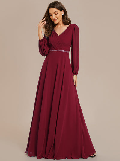 Funkelndes Abendkleid in A-Linie mit Empire-Taille und langen ?rmeln #farbe_Burgunderrot
