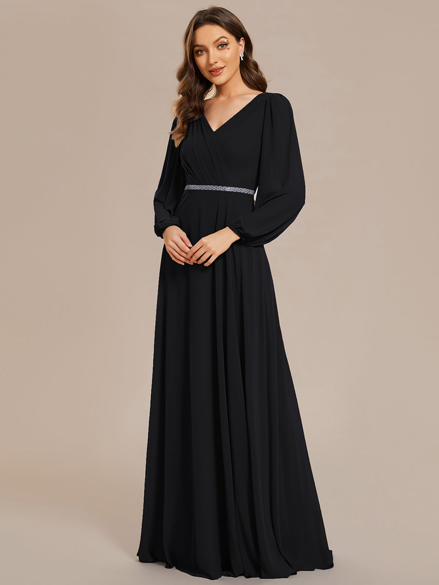 Funkelndes Abendkleid in A-Linie mit Empire-Taille und langen ?rmeln #farbe_Schwarz