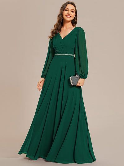 Funkelndes Abendkleid in A-Linie mit Empire-Taille und langen ?rmeln #farbe_Dunkelgrün
