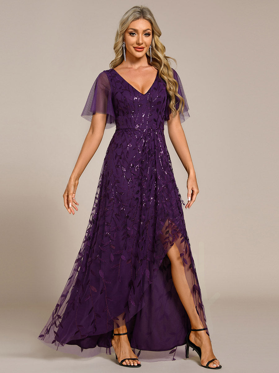 Maxilänge, V-Ausschnitt, asymmetrischer Saum, Pailletten-Kleid mit tiefem V-Ausschnitt und funkelnden Details #Farbe_Dunkelviolett