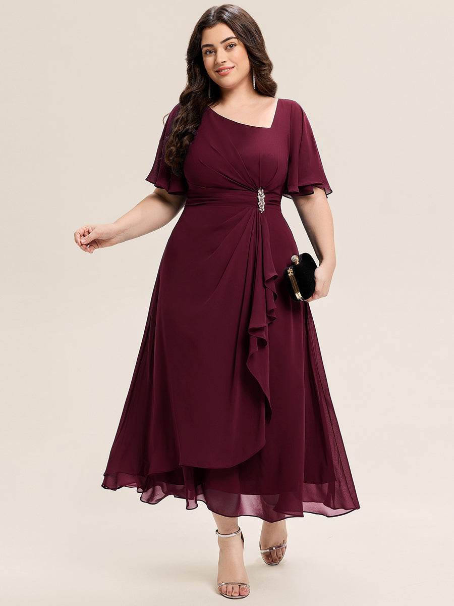Abendkleid mit Volantärmeln und Strass-Details aus Chiffon abendkleid #Farbe_Burgunderrot