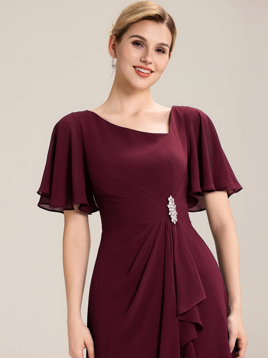 Abendkleid mit Volantärmeln und Strass-Details aus Chiffon abendkleid #Farbe_Burgunderrot