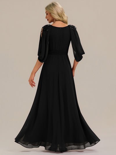 Bodenlanger V-Ausschnitt A-Linie Chiffonkleid Mit Blumenmuster Perlenapplikationen Und Raffung #Farbe_Schwarz