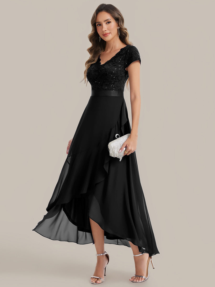 Asymmetrischer Saum, tiefer V-Ausschnitt, Chiffon-Kleid mit Rüschen-Patchwork – Hoch-Tief-Kleid #Farbe_Schwarz