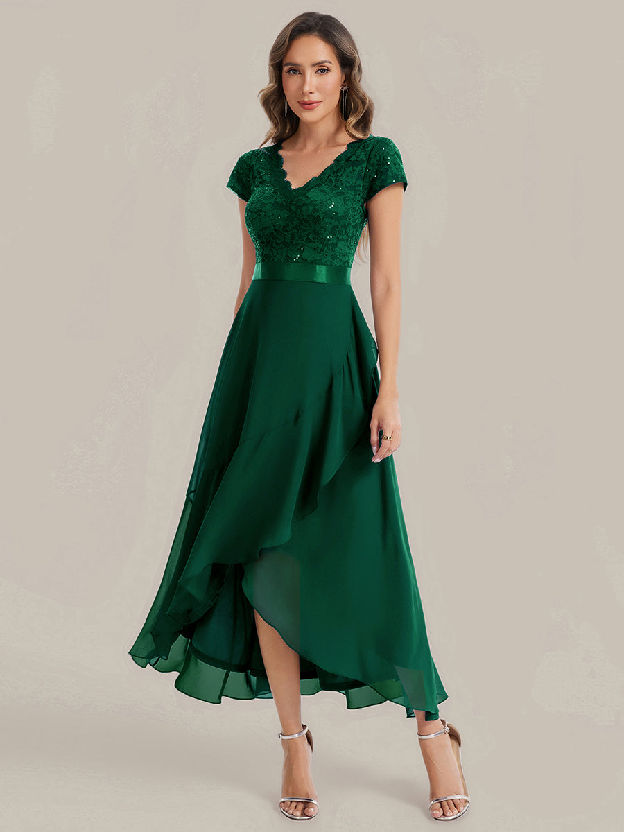 Asymmetrischer Saum, tiefer V-Ausschnitt, Chiffon-Kleid mit Rüschen-Patchwork – Hoch-Tief-Kleid #Farbe_Dunkelgrün
