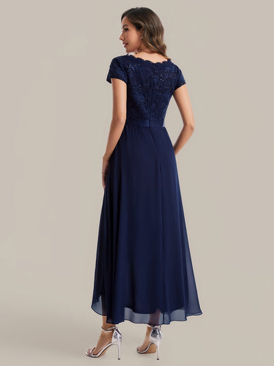 Asymmetrischer Saum, tiefer V-Ausschnitt, Chiffon-Kleid mit Rüschen-Patchwork – Hoch-Tief-Kleid #Farbe_Marineblau