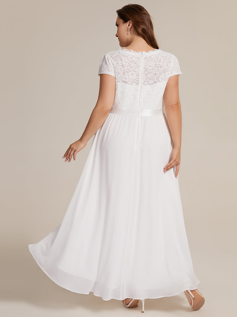 Asymmetrischer Saum, tiefer V-Ausschnitt, Chiffon-Kleid mit Rüschen-Patchwork – Hoch-Tief-Kleid #Farbe_Weiß