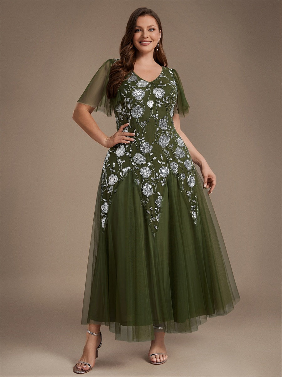 Bodenlanger V-Ausschnitt A-Linie Pailletten Kleid Mit Patchwork Und Funkelnden Details #Farbe_Olivgrün