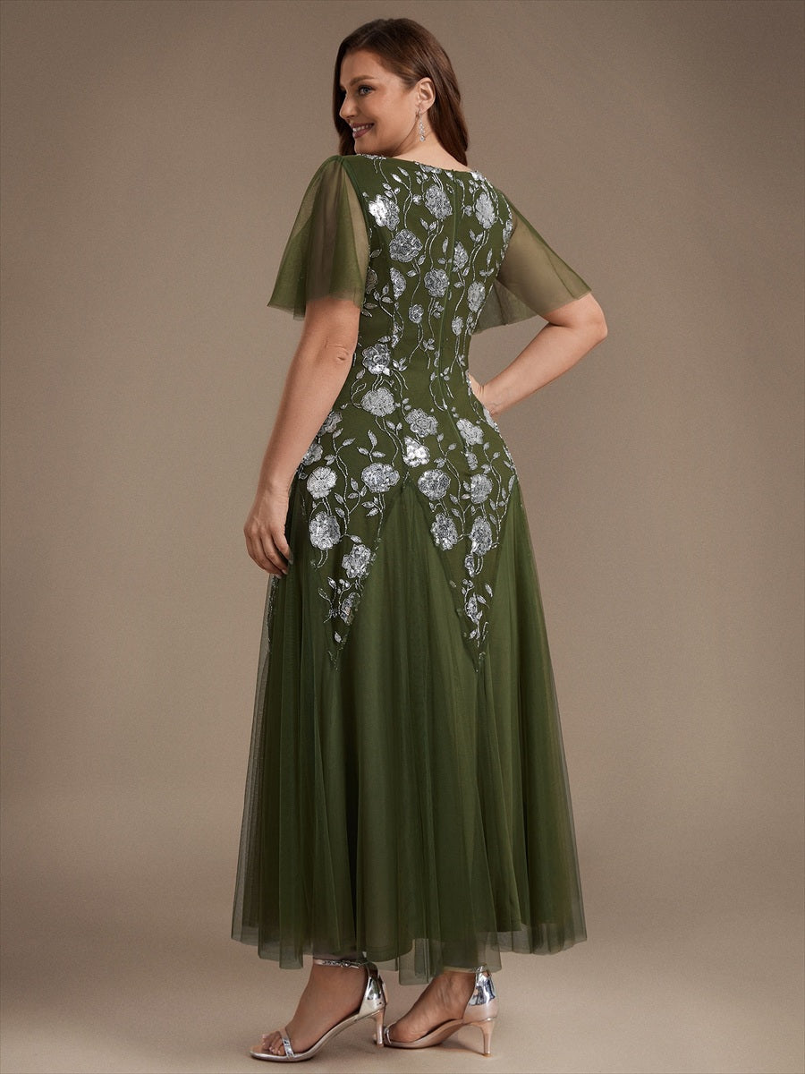 Bodenlanger V-Ausschnitt A-Linie Pailletten Kleid Mit Patchwork Und Funkelnden Details #Farbe_Olivgrün
