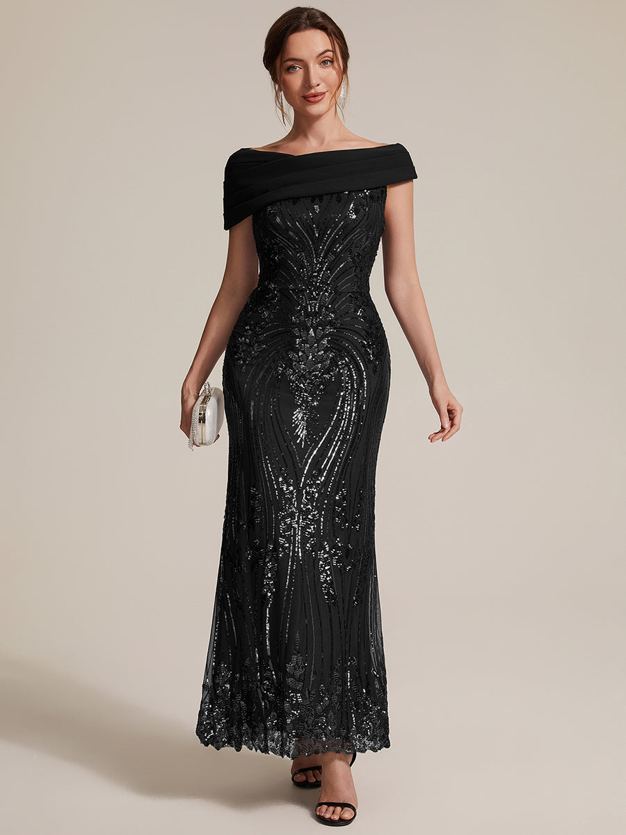 Maxilänge Asymmetrischer Ausschnitt Figurbetontes Kleid Aus Pailletten Für Glamourösen Look #Farbe_Schwarz