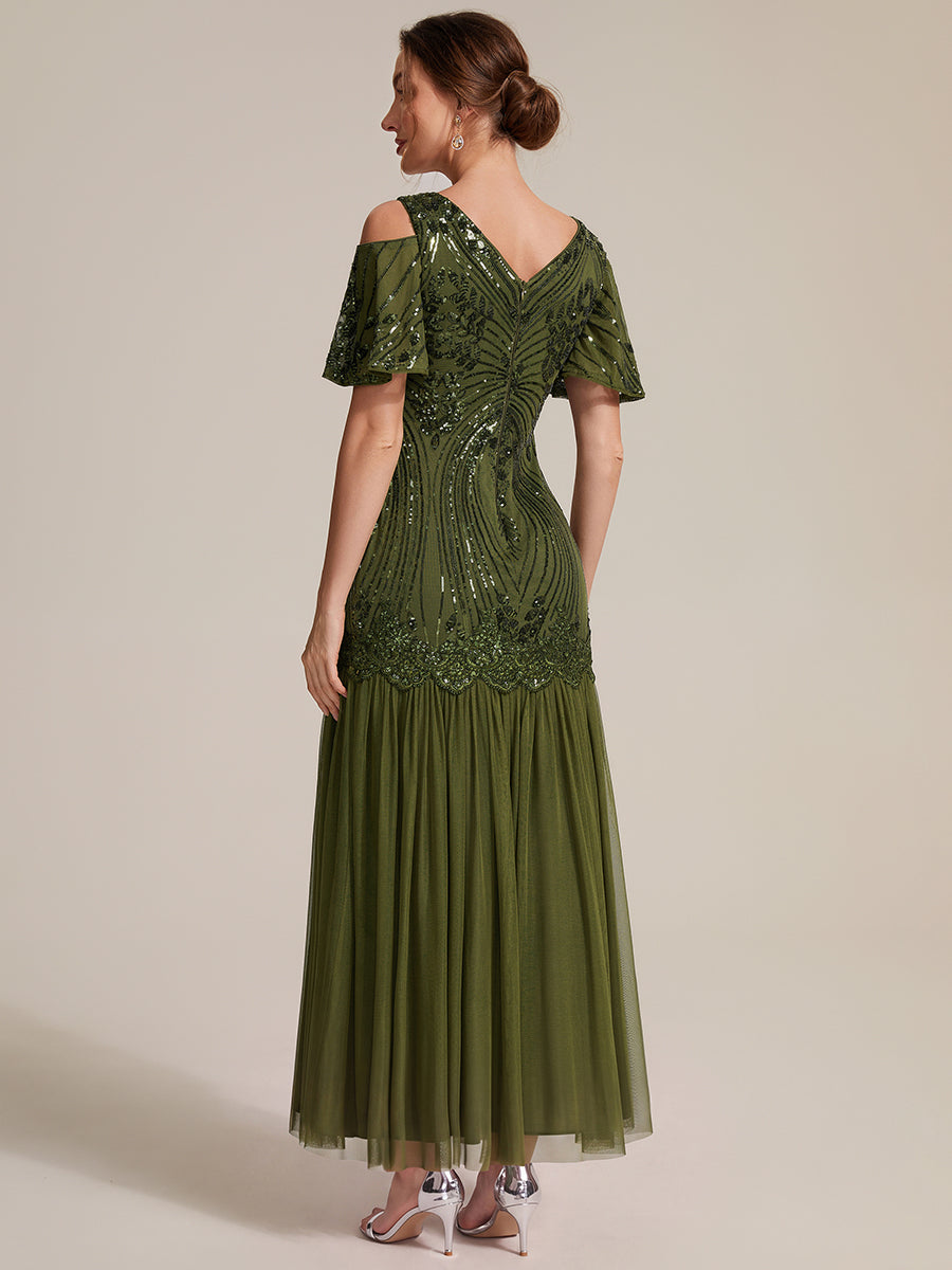 Pailletten V-Ausschnitt Etui-Schnitt Volantärmel Reißverschluss hinten abendkleid #Farbe_Olivgrün