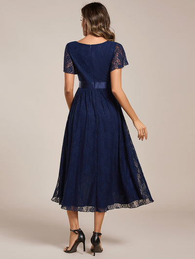 Hochtief Spitzen A Linie Kleid Mit Rundhalsausschnitt Blumenmuster Und Durchsichtigen Details Kleid #Farbe_Marineblau