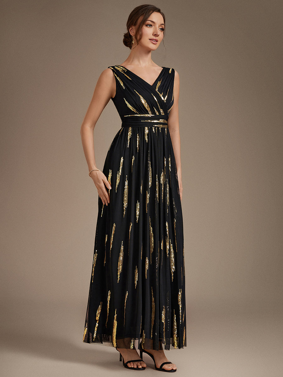 Maxilänge V-Ausschnitt A-Linien Kleid Aus Tüll Mit Pailletten Und 3D Drapierung #Farbe_Schwarz & Gold