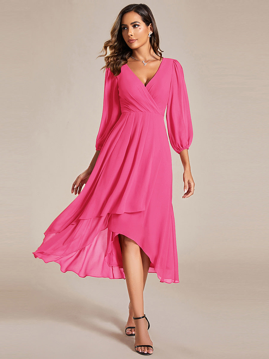 Robe d'invit¨¦ de mariage trap¨¨ze en mousseline fluide ¨¤ encolure ronde et longueur au genou #farbe_Knallpink