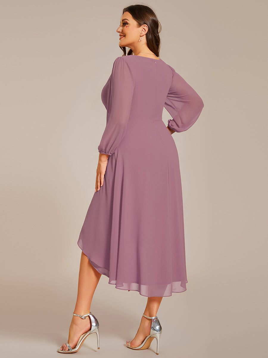 Robe d'invit¨¦ de mariage trap¨¨ze en mousseline fluide ¨¤ encolure ronde et longueur au genou #farbe_Orchideenviolett