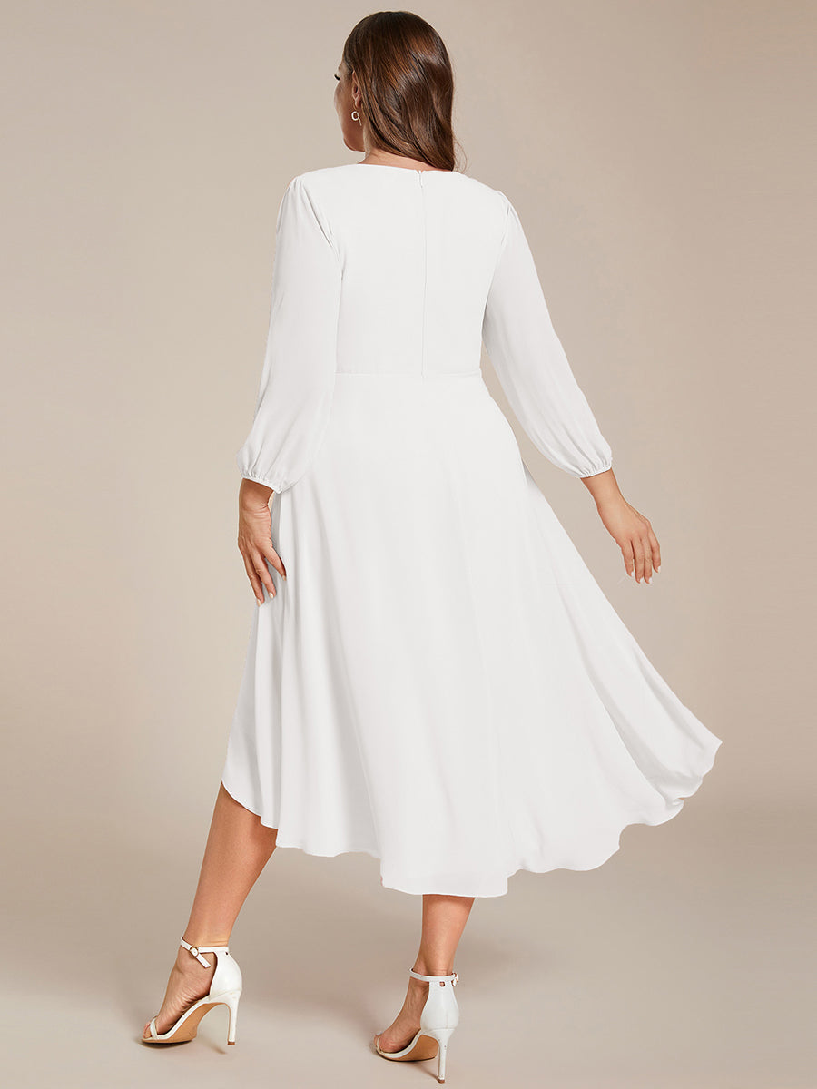 Robe d'invit¨¦ de mariage trap¨¨ze en mousseline fluide ¨¤ encolure ronde et longueur au genou #farbe_Weiß