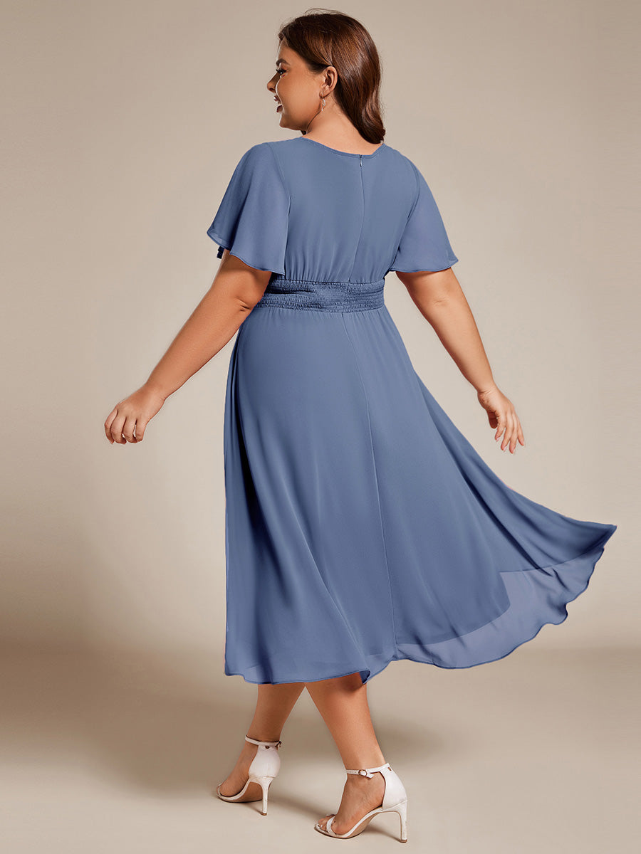 Robe d'invit¨¦ de mariage trap¨¨ze en mousseline fluide ¨¤ encolure ronde et longueur au genou #farbe_Taubenblau