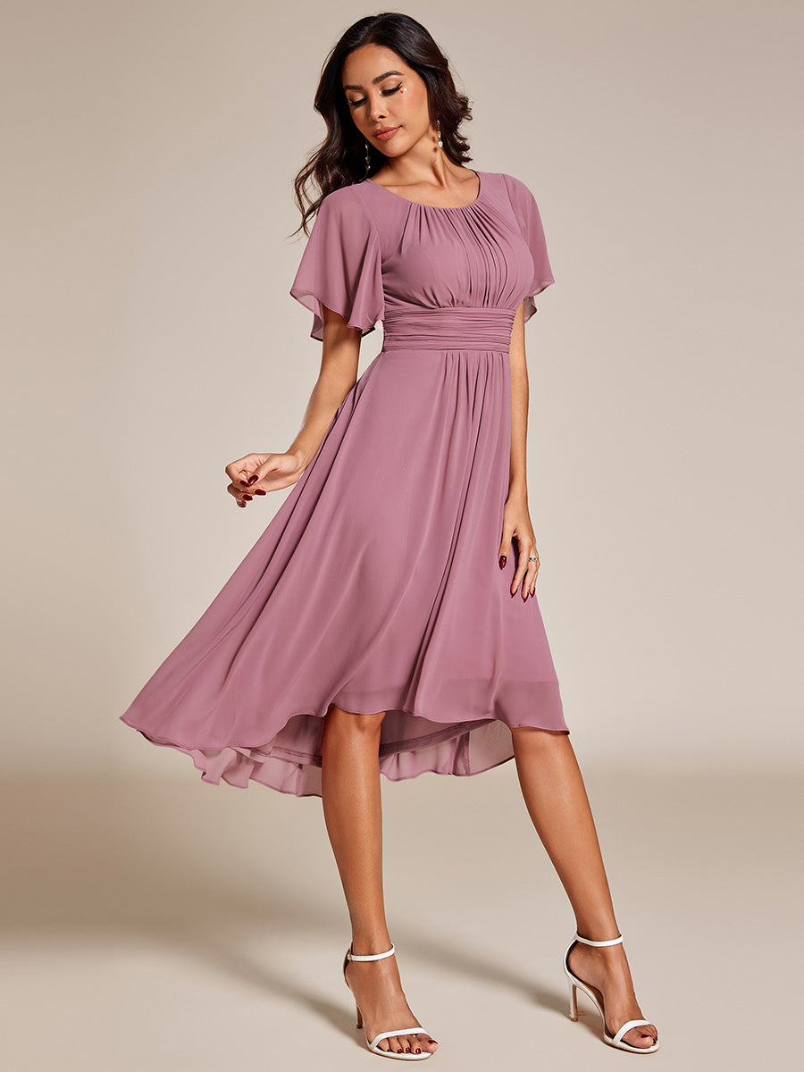 Robe d'invit¨¦ de mariage trap¨¨ze en mousseline fluide ¨¤ encolure ronde et longueur au genou #farbe_Orchideenviolett