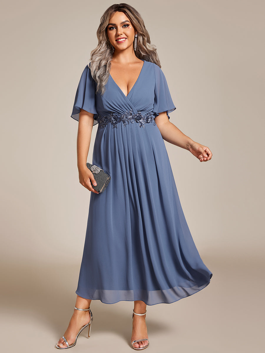 Midi Länge V-Ausschnitt A-Linie Chiffon Kleid Mit Applikationen Und Raffung Details Kleid #Farbe_Taubenblau