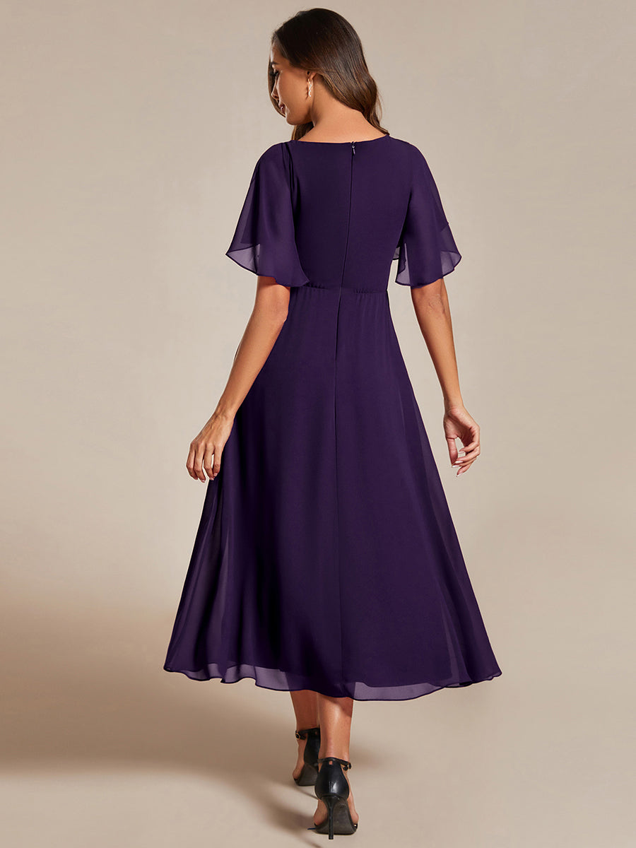 Midi Länge V-Ausschnitt A-Linie Chiffon Kleid Mit Applikationen Und Raffung Details Kleid #Farbe_Dunkelviolett