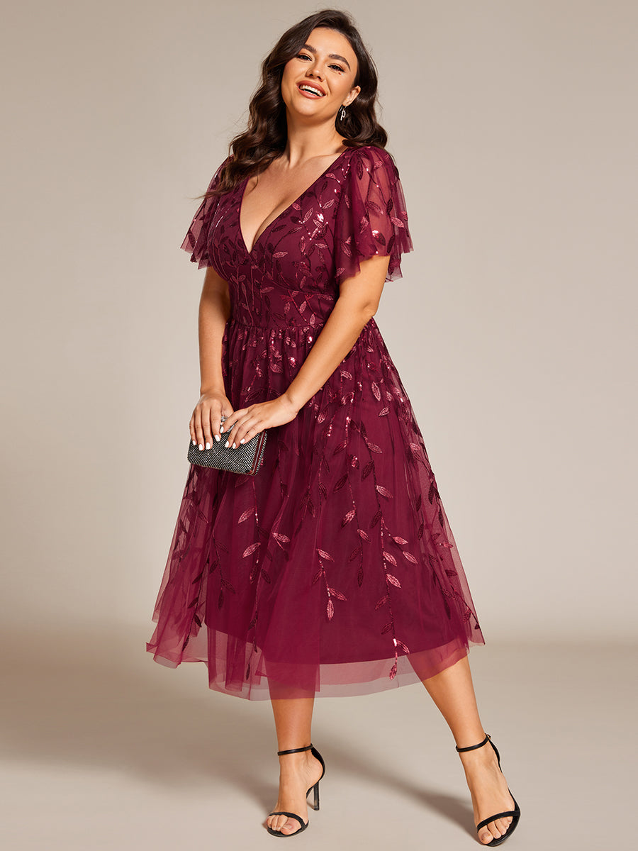 Midi Länge V-Ausschnitt A-Linie Pailletten Kleid Mit Besticktem Blumenmuster Und Gerafften Details #Farbe_Burgunderrot