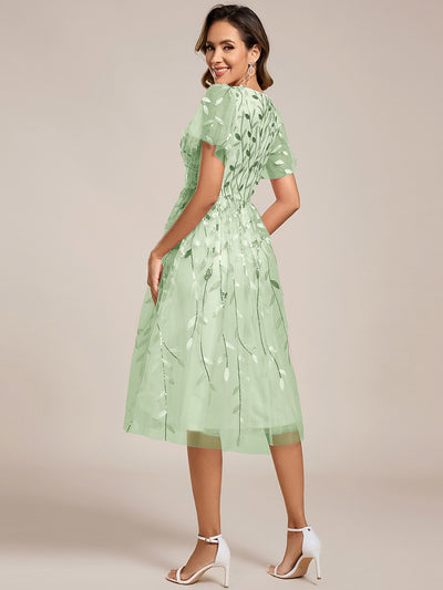 Midi Länge V-Ausschnitt A-Linie Pailletten Kleid Mit Besticktem Blumenmuster Und Gerafften Details #Farbe_Mintgrün