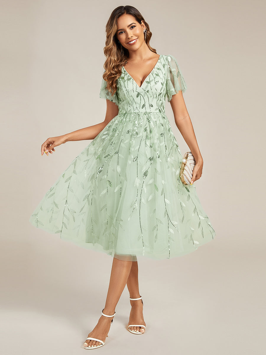 Midi Länge V-Ausschnitt A-Linie Pailletten Kleid Mit Besticktem Blumenmuster Und Gerafften Details #Farbe_Mintgrün
