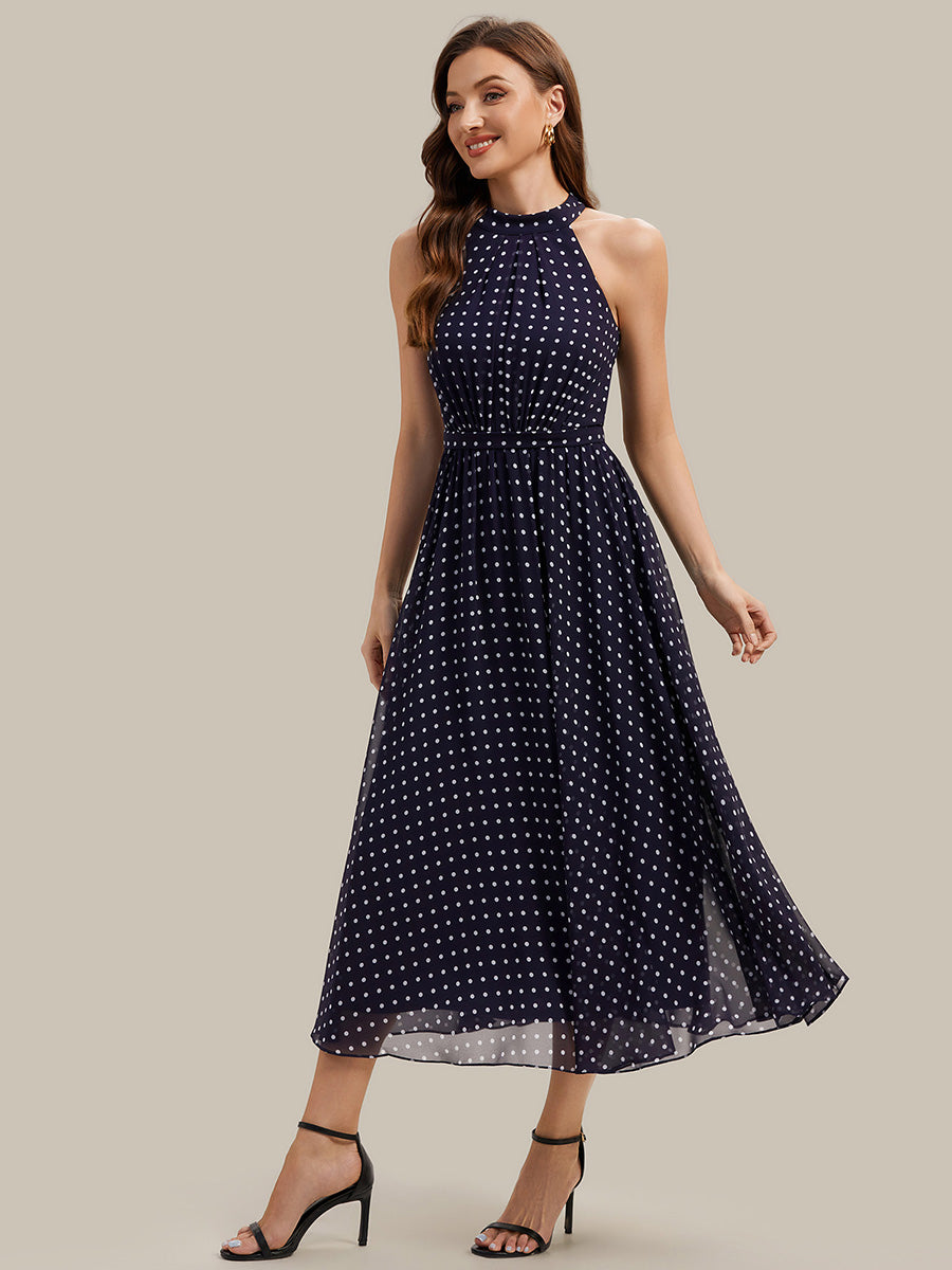 Midi Halter Neck A Linie Chiffon Kleid Mit Falten Und Punkten #Farbe_Marineblaue Punkte