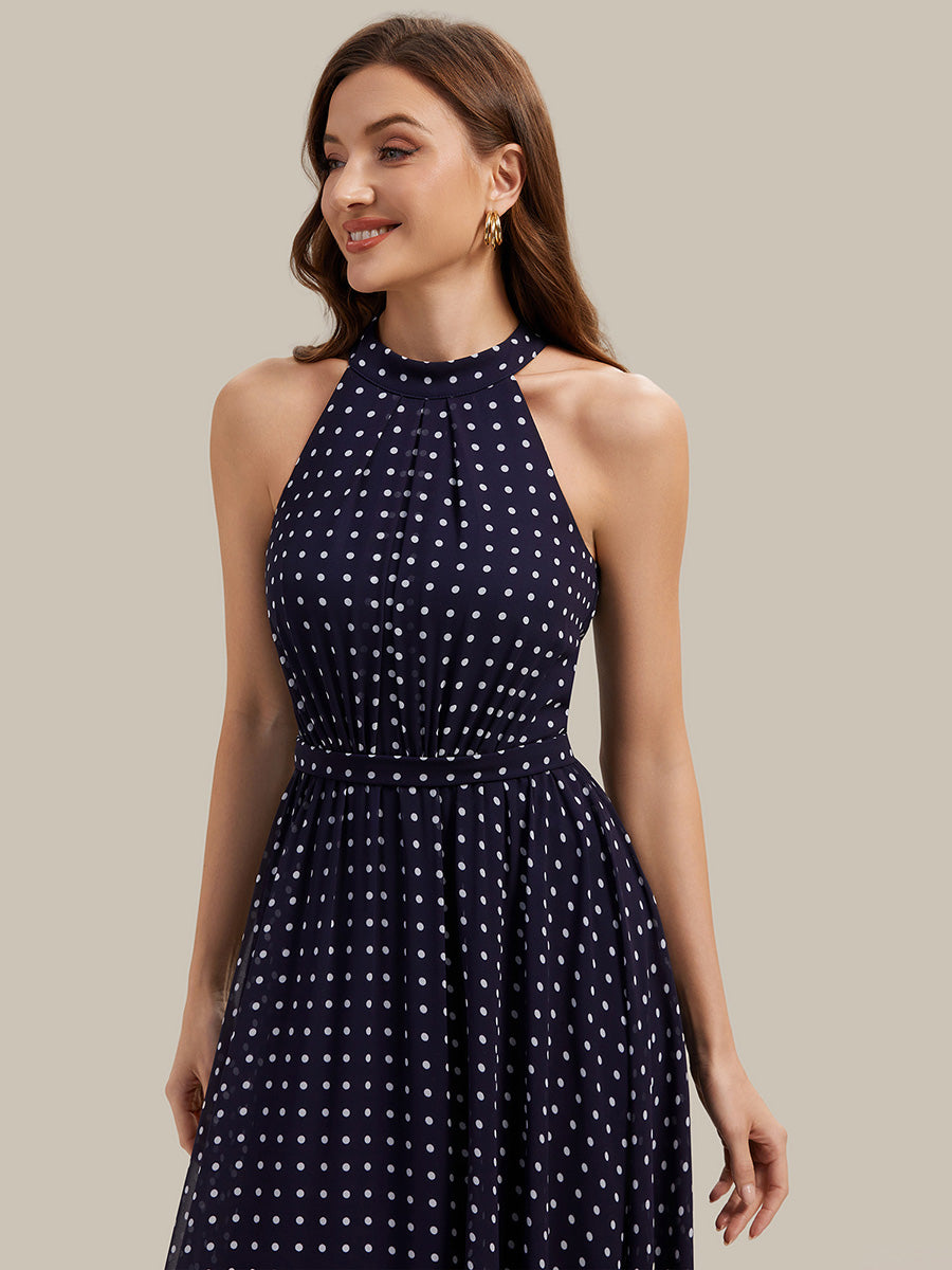 Midi Halter Neck A Linie Chiffon Kleid Mit Falten Und Punkten #Farbe_Marineblaue Punkte
