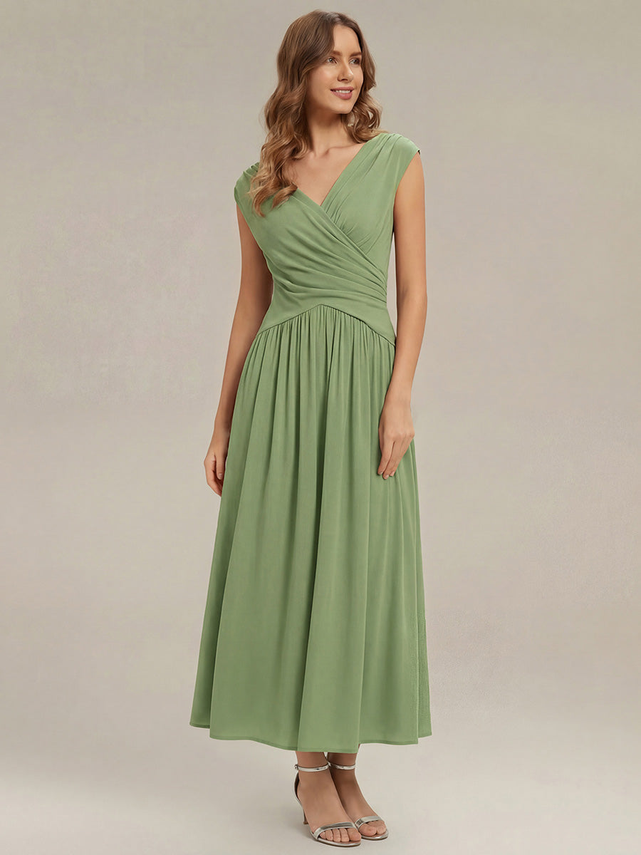 Kn?chellang V-Ausschnitt A-Linien Kleid Aus Strick Mit Raffung Und P¨¹nktchen Design #Farbe_Salbeigrün