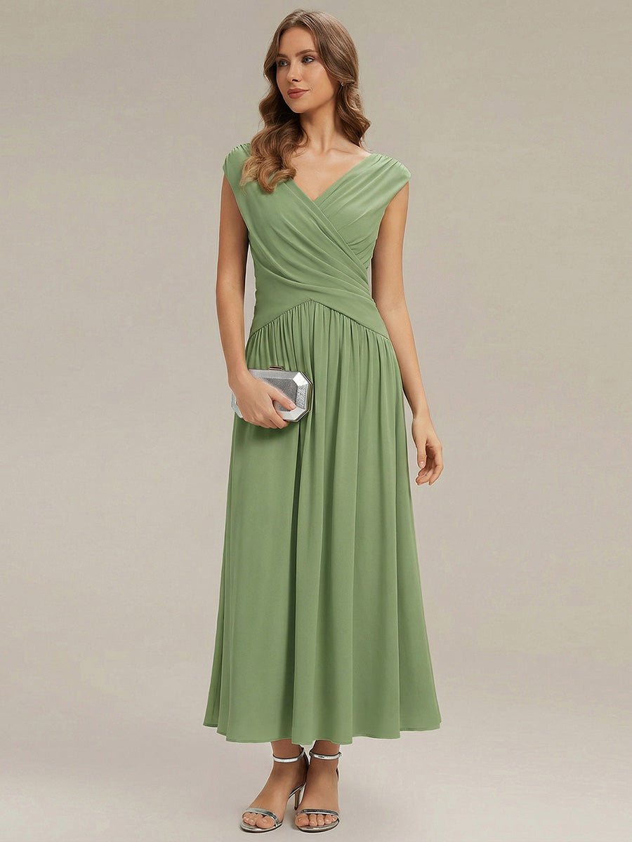 Kn?chellang V-Ausschnitt A-Linien Kleid Aus Strick Mit Raffung Und P¨¹nktchen Design #Farbe_Salbeigrün