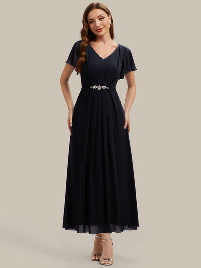 Kn?chellang V-Ausschnitt A-Line Chiffon Kleid R¨¹schendetails Strassverzierungen #Farbe_Schwarz