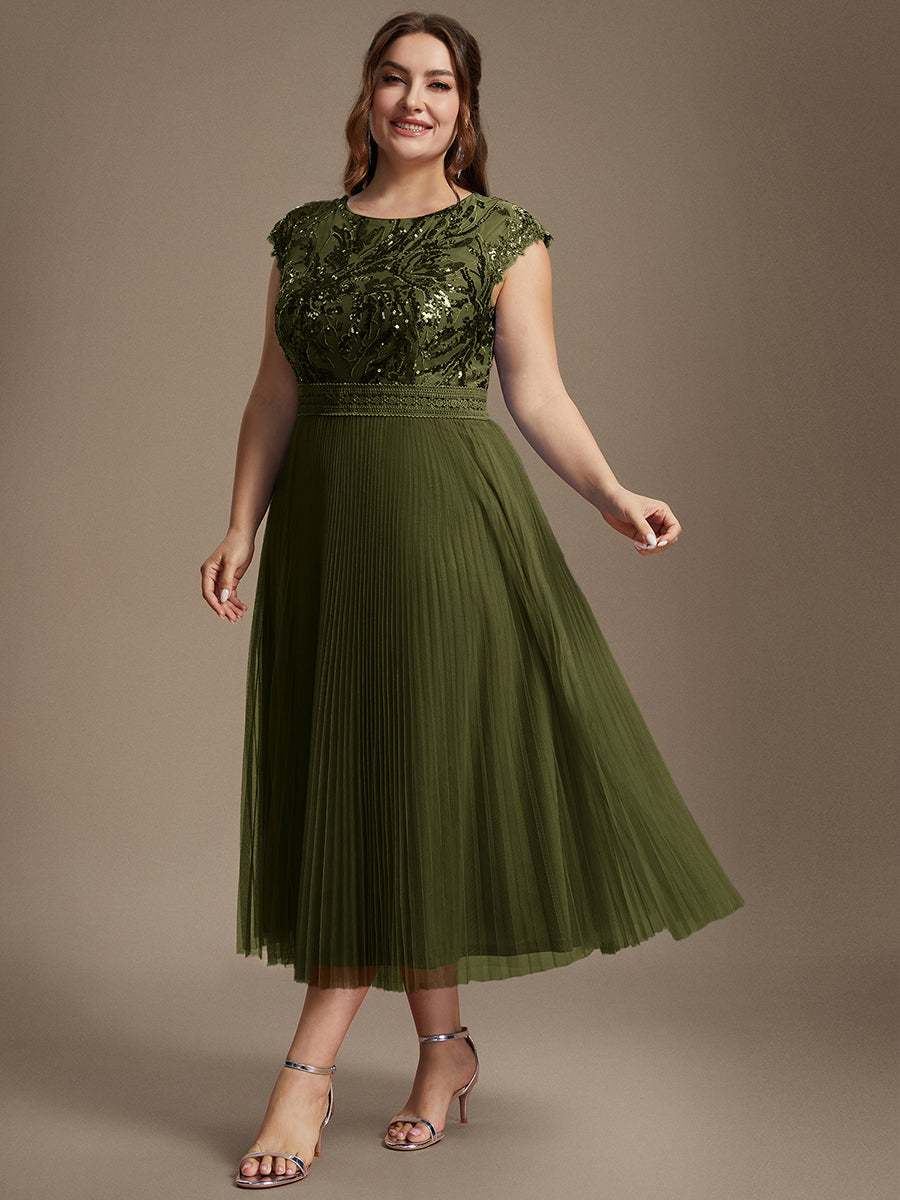 Tea L?nge Rundhals A Linie Pailletten Kleid Mit Sonnenstrahlen Falten Und Durchsichtigen Details Kleid #Farbe_Olivgrün