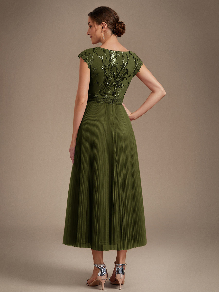 Tea L?nge Rundhals A Linie Pailletten Kleid Mit Sonnenstrahlen Falten Und Durchsichtigen Details Kleid #Farbe_Olivgrün
