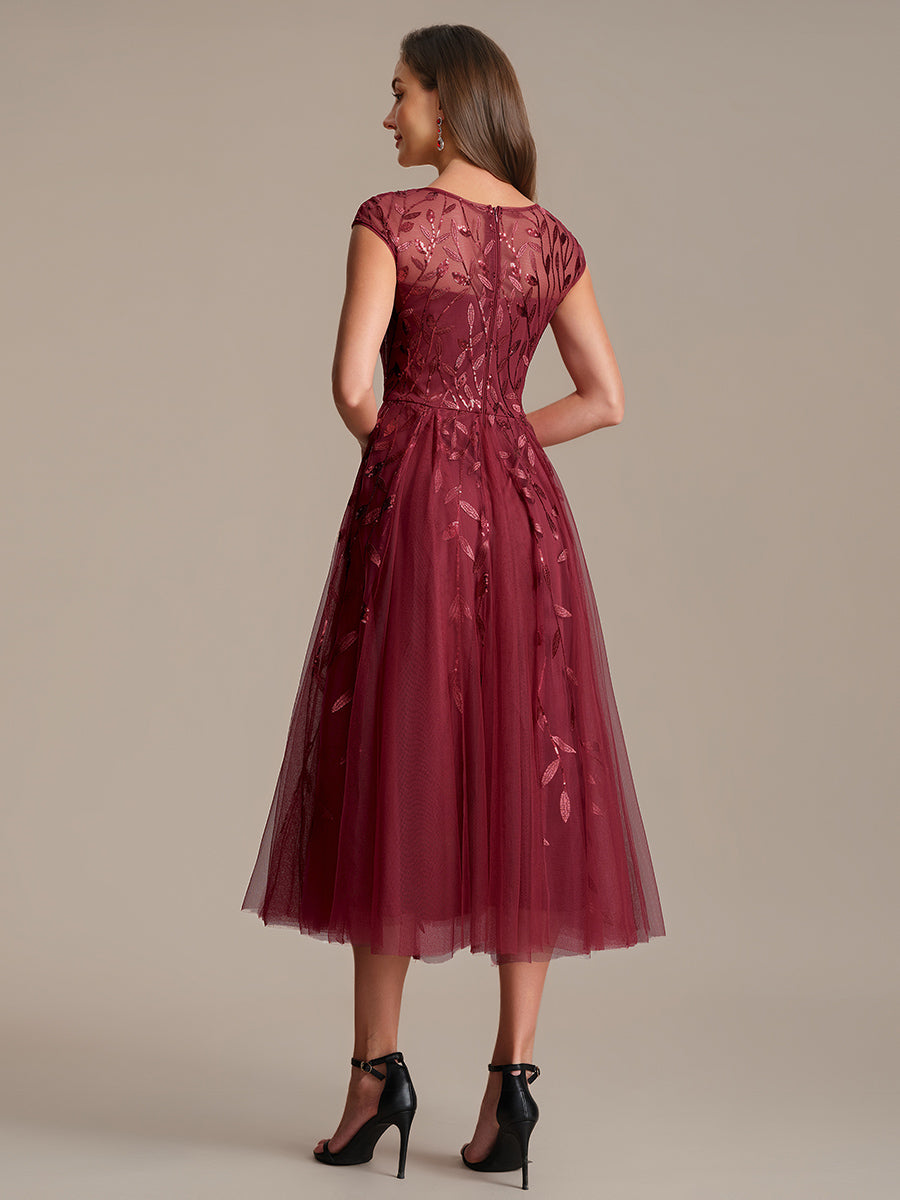 Tea L?nge A Linie Kleid Mit Rundhalsausschnitt Transparente Gestaltung Und Pailletten Kleid #Farbe_Burgunderrot