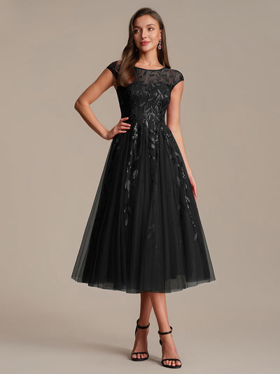 Tea L?nge A Linie Kleid Mit Rundhalsausschnitt Transparente Gestaltung Und Pailletten Kleid #Farbe_Schwarz