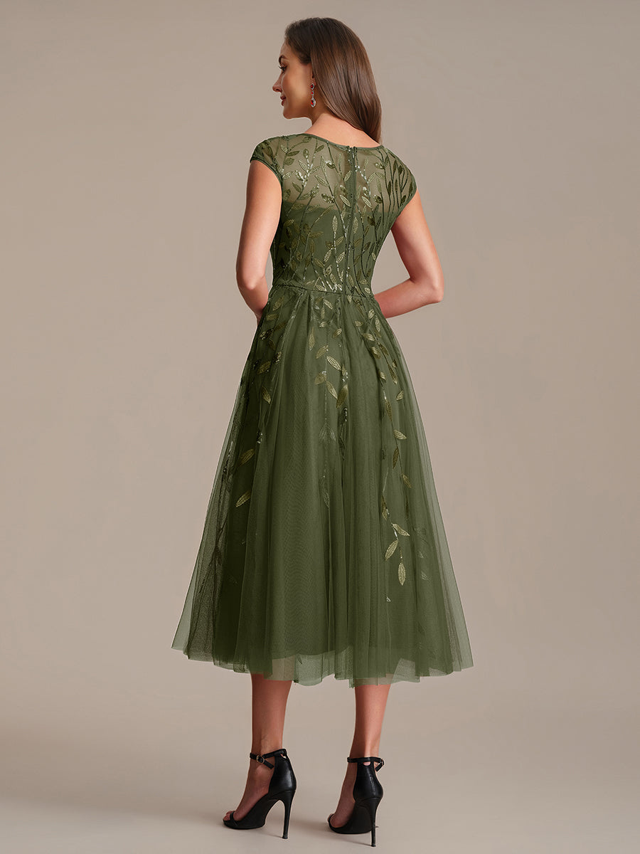 Tea L?nge A Linie Kleid Mit Rundhalsausschnitt Transparente Gestaltung Und Pailletten Kleid #Farbe_Olivgrün