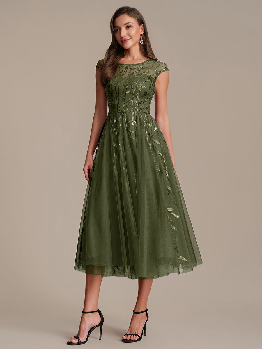 Tea L?nge A Linie Kleid Mit Rundhalsausschnitt Transparente Gestaltung Und Pailletten Kleid #Farbe_Olivgrün