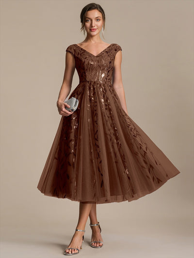 Midi Pailletten A-Linie Kleid Mit V-Ausschnitt Und Patchwork Details #Farbe_Braun