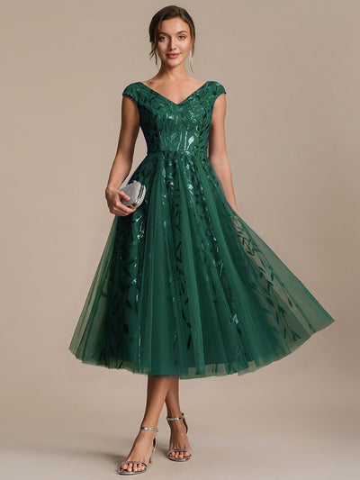 Midi Pailletten A-Linie Kleid Mit V-Ausschnitt Und Patchwork Details #Farbe_Dunkelgrün