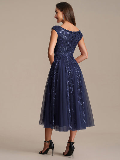 Midi Pailletten A-Linie Kleid Mit V-Ausschnitt Und Patchwork Details #Farbe_Marineblau