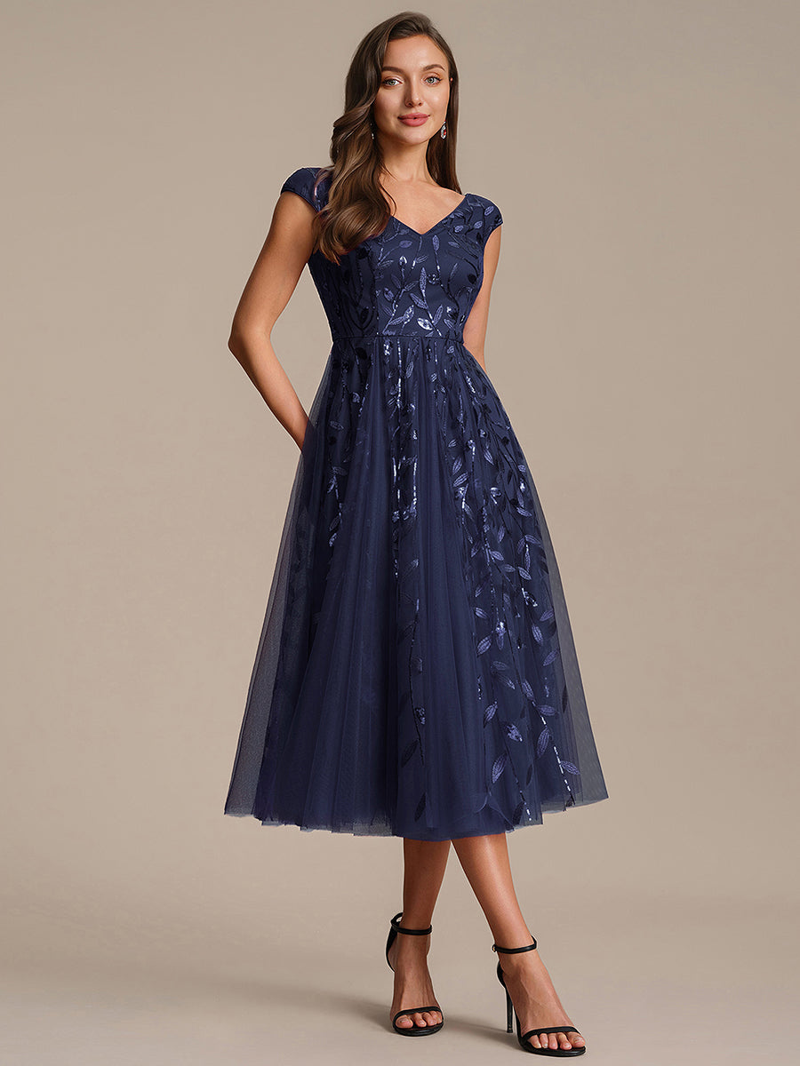 Midi Pailletten A-Linie Kleid Mit V-Ausschnitt Und Patchwork Details #Farbe_Marineblau