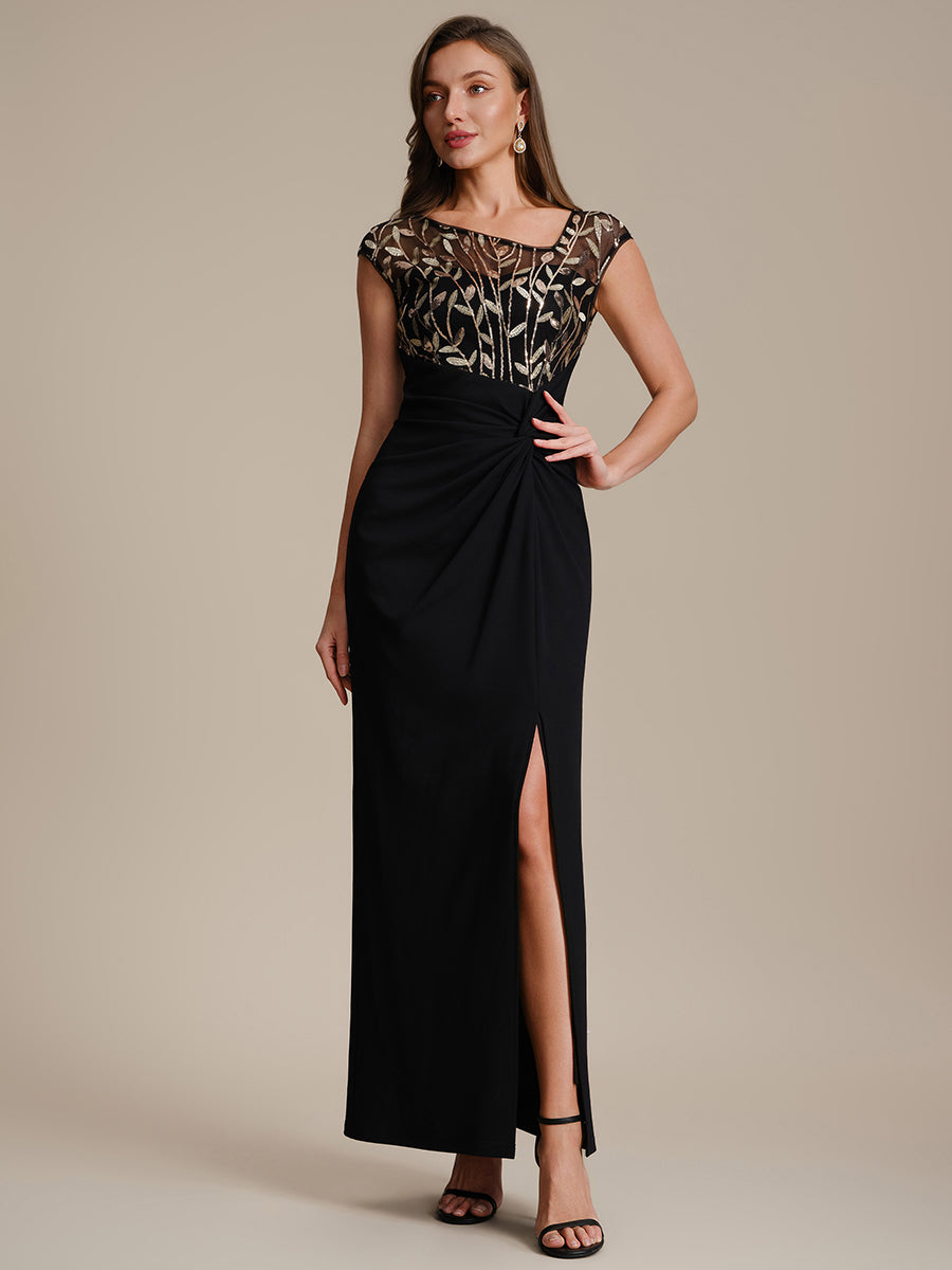 Maxi Asymmetrisches Bodycon Krepp Kleid Mit Oberschenkel Hohem Schlitz Und Pailletten Details Kleid #Farbe_Schwarz & Gold